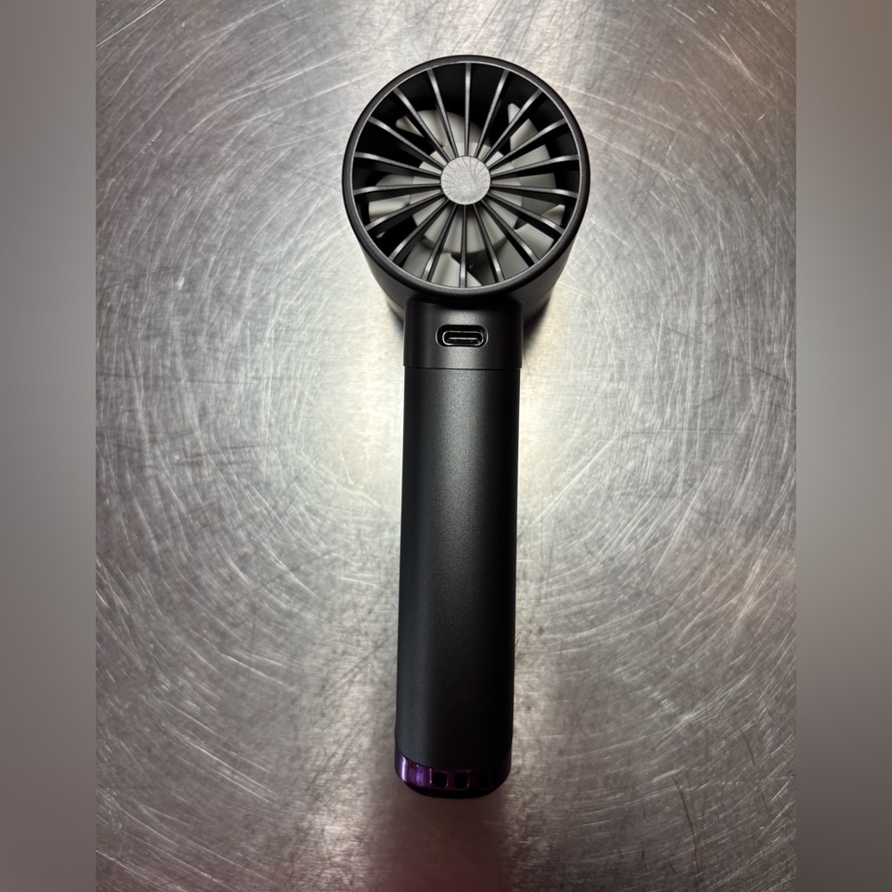 Wuji Handheld Fan in Black and Purple - Picture 2 of 2